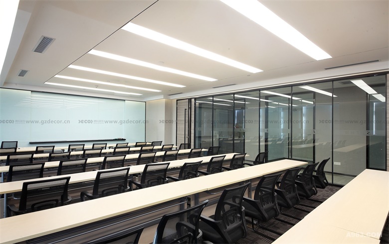 辦公室裝修公司是否提供維修和改造服務？